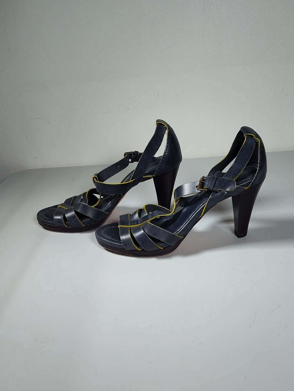 Boden navy blue leather retro‎ t-strap slingback heels 38